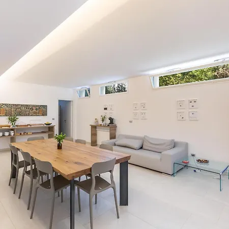 ベッド・アンド・ブレックファスト Eragea 3*